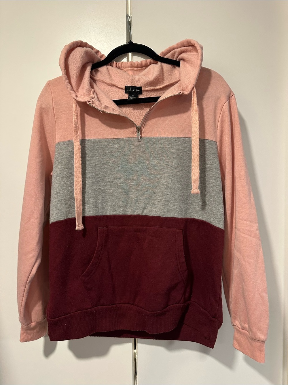 Justify Colorblock Half-Zip Hoodie Medium Sweater - Pink, Gray, Burgundy